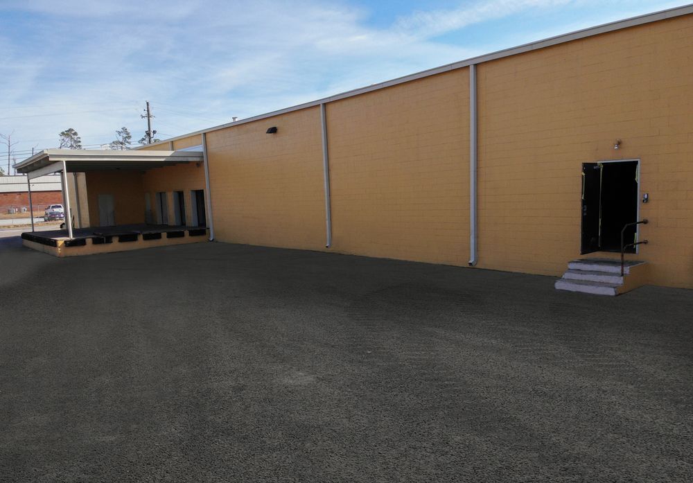 Light Industrial / Large Storage Units Located @ Panama Plaza : 1616 Lisenby Ave, Panama City, FL 32405